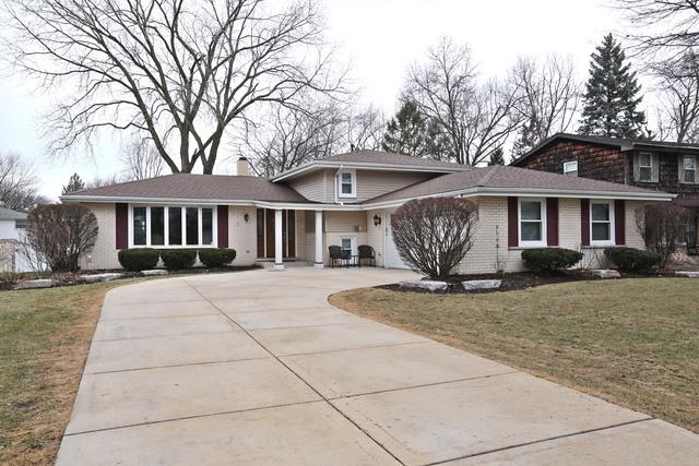 7804 Queens Ct., Downers Grove, IL 60516