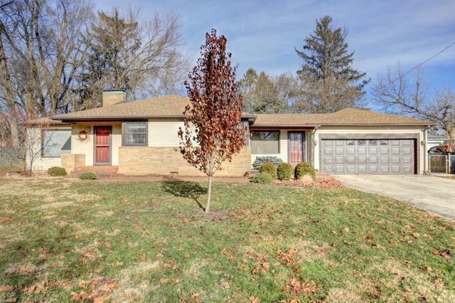 1312 Grandview Dr., Champaign, IL 61820