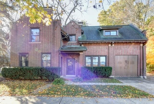 811 W Park Ave., Champaign, IL 61820