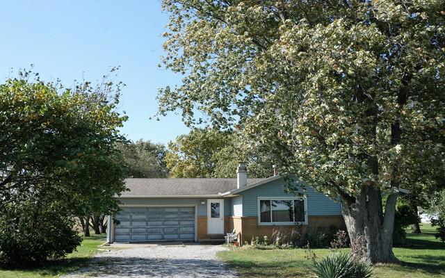 1697 2275 E Rd., St. Joseph, IL 61873