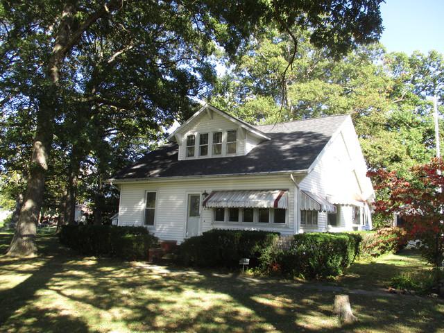 634 S Main St., Atwood, IL 61913