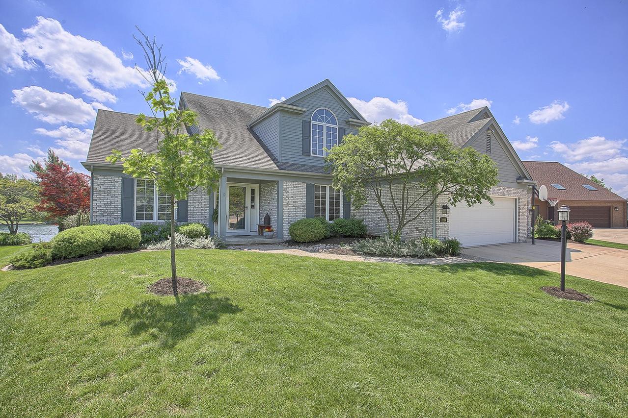 2210 Edgewater Pl., Champaign, IL 61822