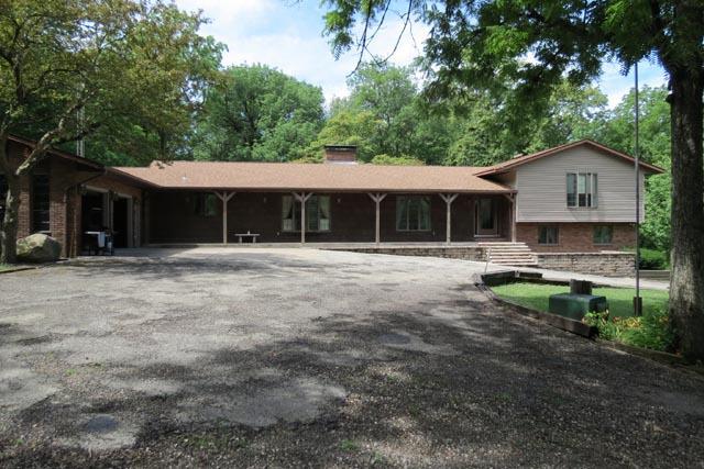 9445 Mcnabb Blacktop Rd., Hennepin, IL 61327