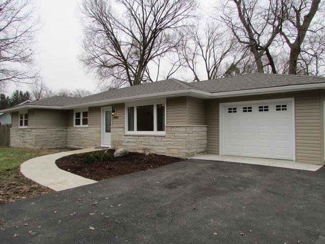 2623 Chevy Chase Dr., Joliet, IL 60435