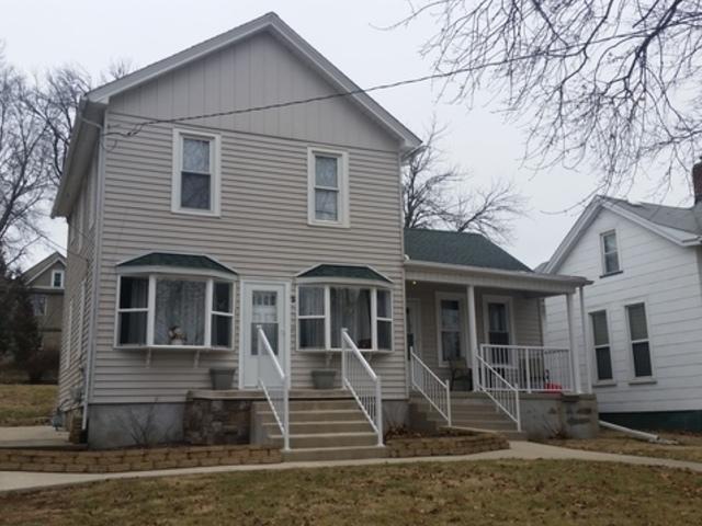 1921 1st St., Peru, IL 61354