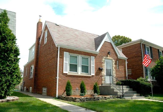 5221 S Monitor Ave., Chicago, IL 60638