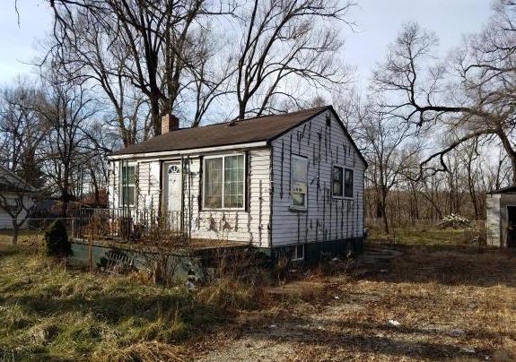 2015 S Chic St., Peoria, IL 61603