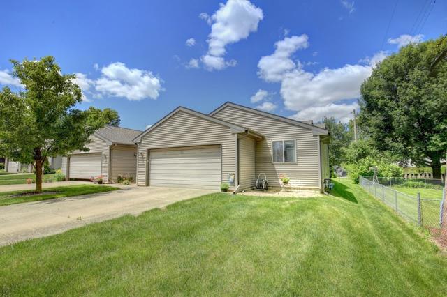 1801 Glenwood Oaks Ct. #B, Urbana, IL 61801