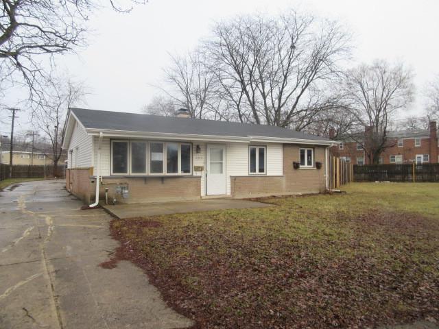 1371 Forest Ave., Calumet City, IL 60409