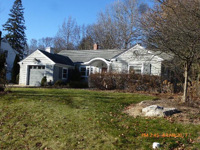 1315 Kaneville Rd., Geneva, IL 60134
