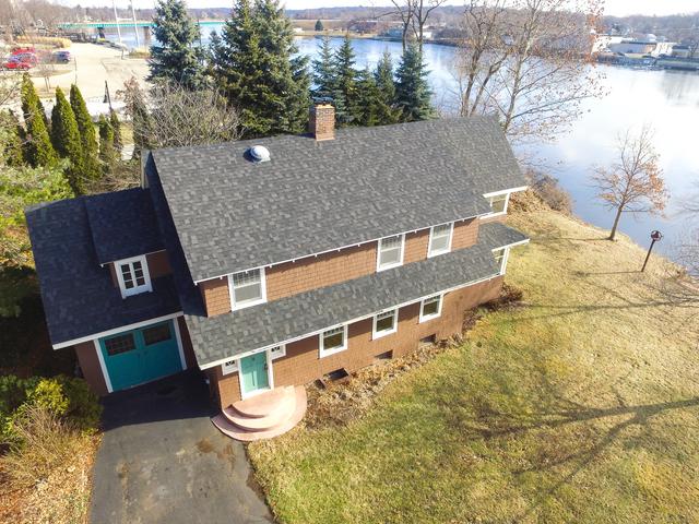 609 Indian Ter., Rockford, IL 61103
