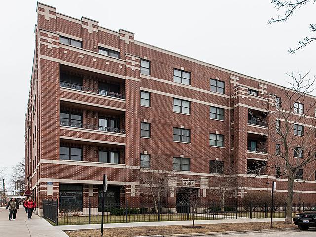 4553 N Magnolia Ave. #402, Chicago, IL 60640