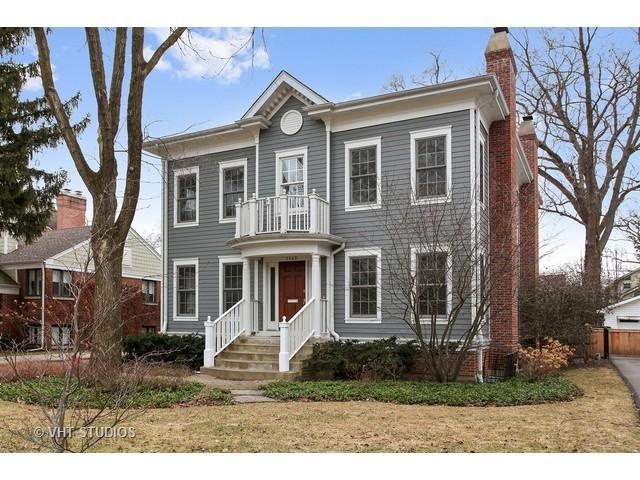 2345 Thornwood Ave., Wilmette, IL 60091