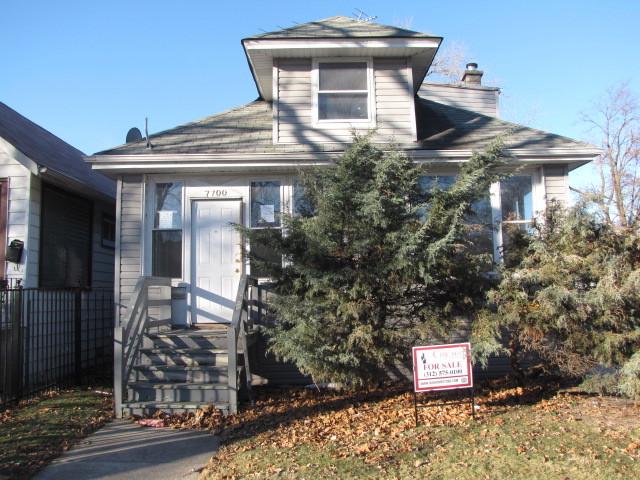 7700 S Oglesby Ave., Chicago, IL 60649