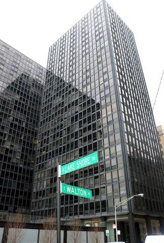 910 N Lake Shore Dr. #819, Chicago, IL 60611