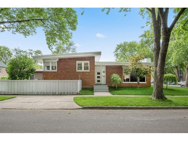 2804 W Rascher Ave., Chicago, IL 60625