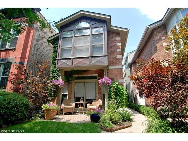 1926 W Potomac Ave., Chicago, IL 60622