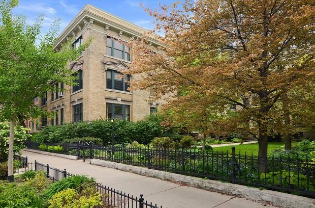 525 W Melrose St. #1B, Chicago, IL 60657
