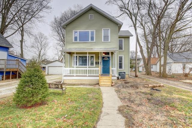 718 S State St., Champaign, IL 61820