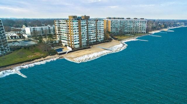 1616 Sheridan Rd. #7G, Wilmette, IL 60091