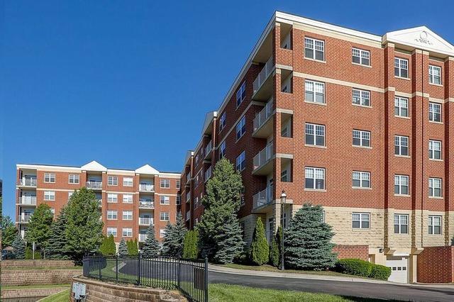 1 Itasca Pl. #104, Itasca, IL 60143