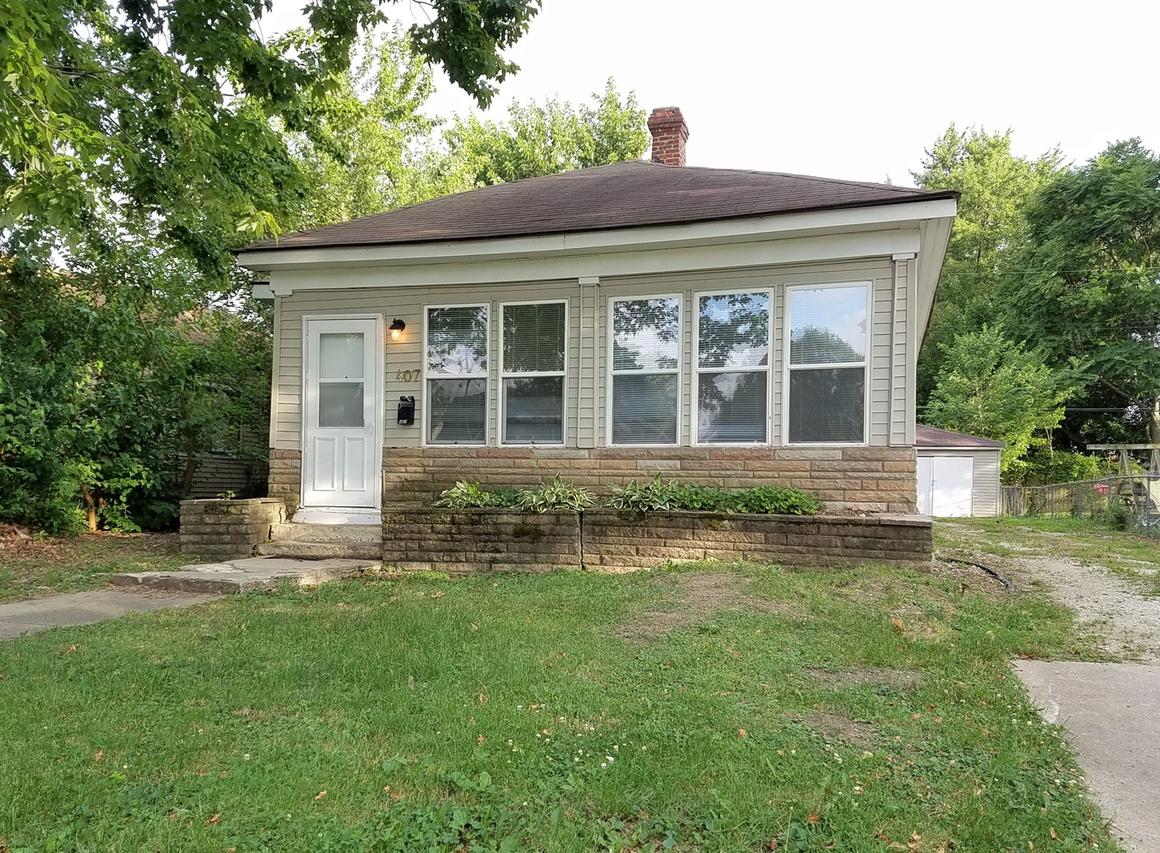 407 E Beardsley Ave., Champaign, IL 61820