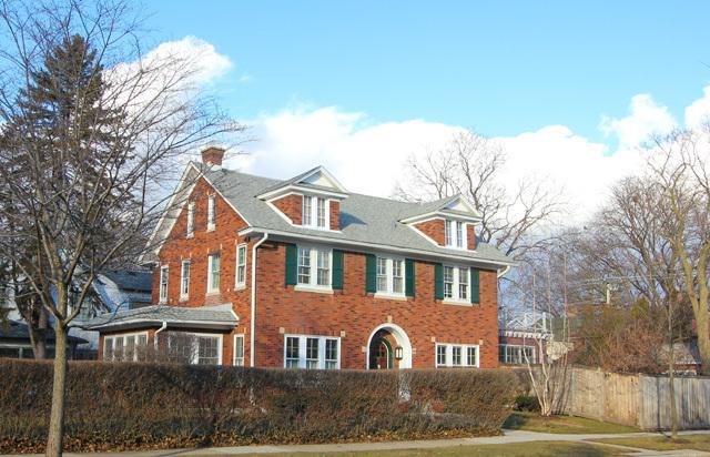 900 Fair Oaks Ave., Oak Park, IL 60302