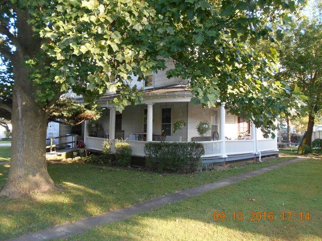 109 E Monroe Ave., Chrisman, IL 61924
