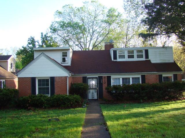 610 Haines Blvd., Champaign, IL 61820