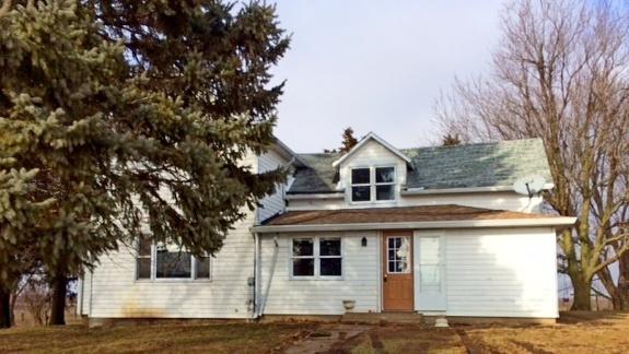 24880 300 East St., Sheffield, IL 61361