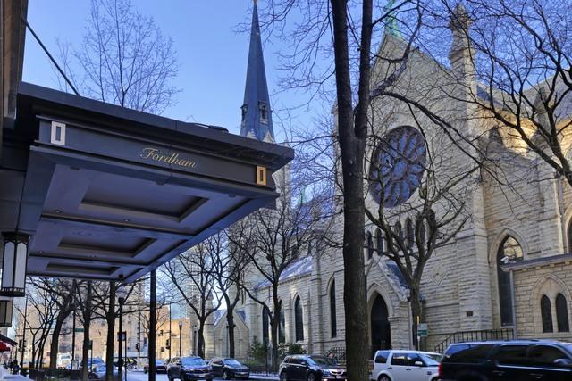 25 E Superior St. #2403, Chicago, IL 60611