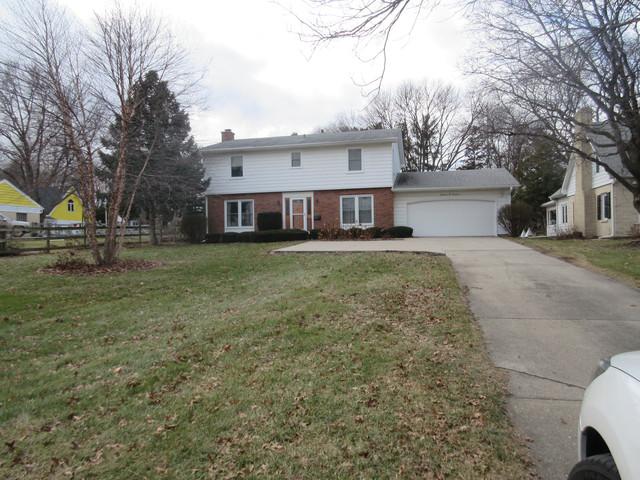 707 Garden Rd., Dekalb, IL 60115