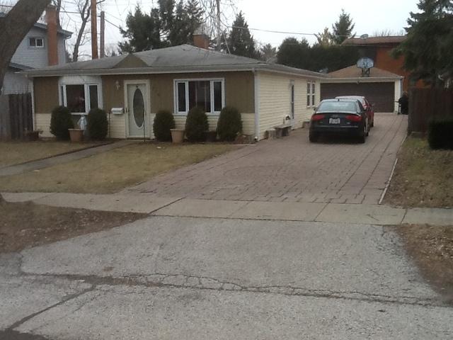 316 Woodlawn Dr., Mundelein, IL 60060