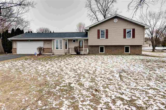11825 Love Rd., Roscoe, IL 61073