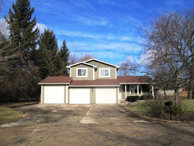 519 Nancy Ct., Wauconda, IL 60084