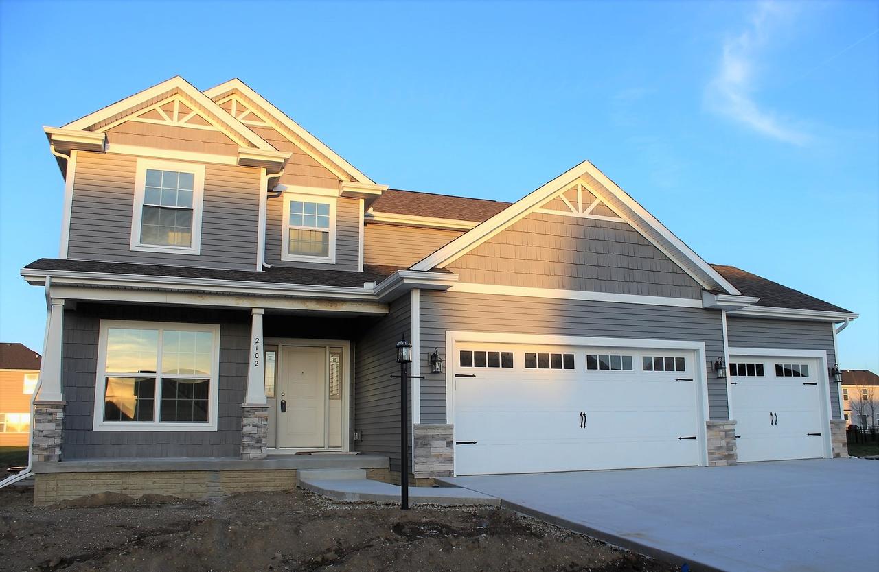 2102 Max Run Dr., Champaign, IL 61822