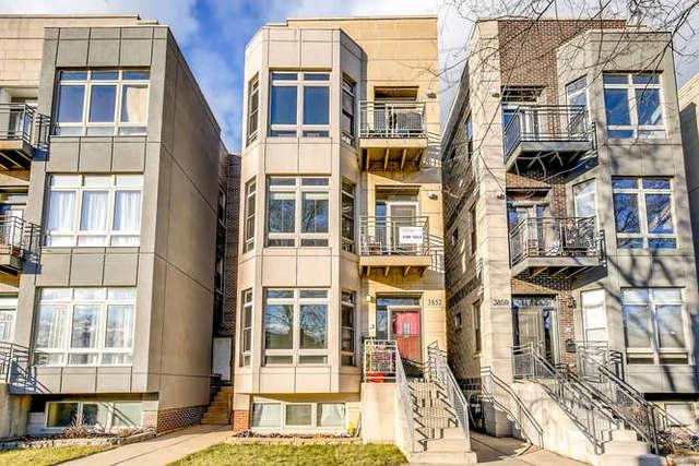 3852 W Wrightwood Ave. #FL2, Chicago, IL 60647