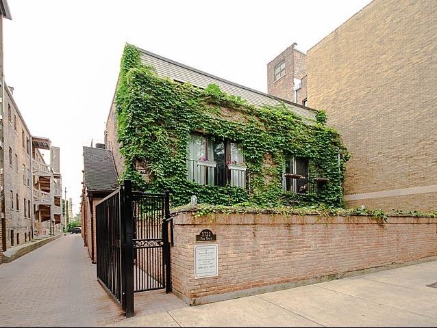 3732 N Pine Grove Ave. #2H, Chicago, IL 60613