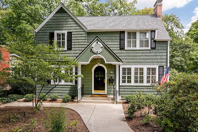 667 N Park Blvd., Glen Ellyn, IL 60137