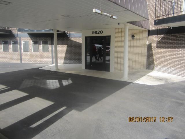 9820 S Pulaski Rd. #224, Oak Lawn, IL 60453