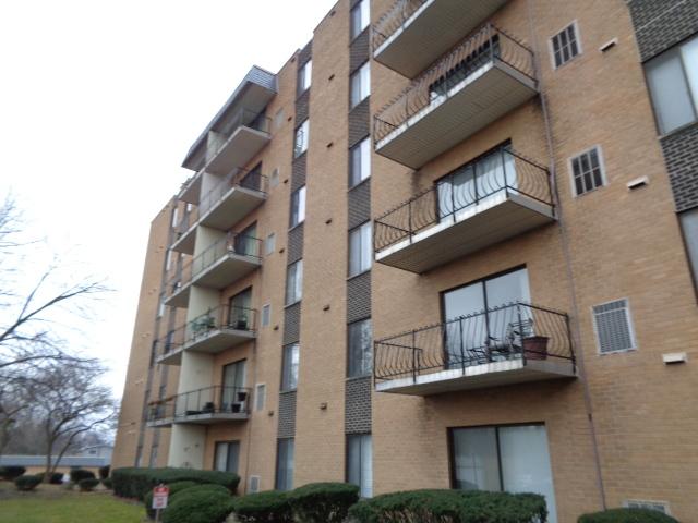 900 W Sunset Dr. #404, Glenwood, IL 60425