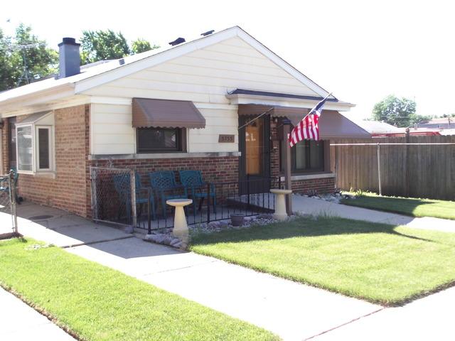 5755 S Monitor Ave., Chicago, IL 60638