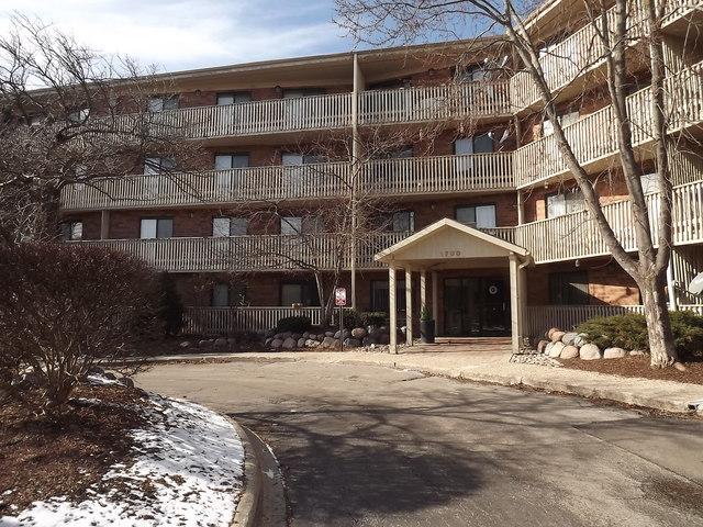 1700 Wedgewood Dr. #414, Gurnee, IL 60031