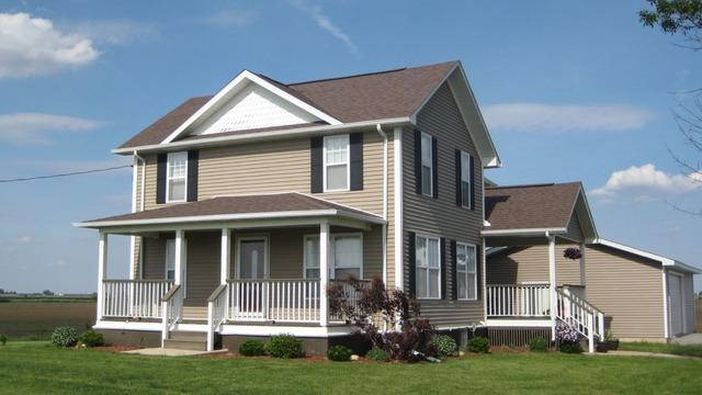 19322 675 East St., Sheffield, IL 61361