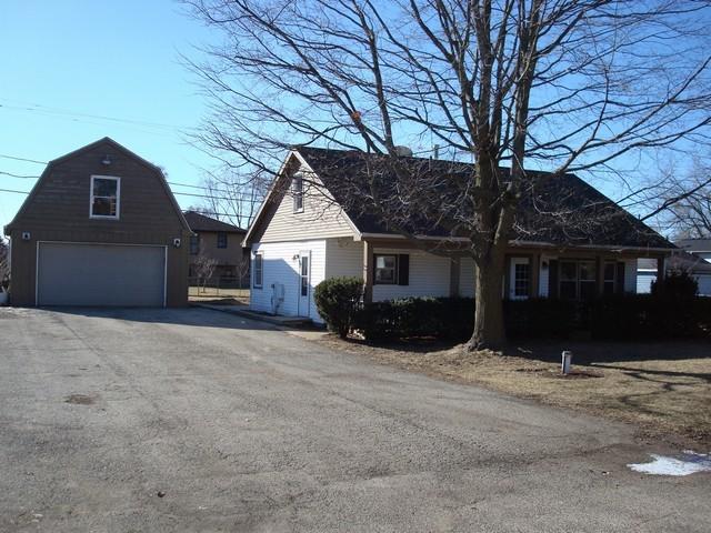 617 Columbus St., Mchenry, IL 60051