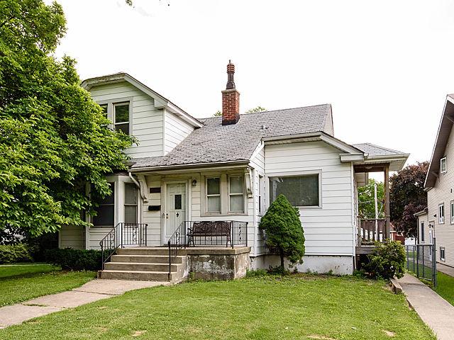 5857 N West Circle Ave., Chicago, IL 60631