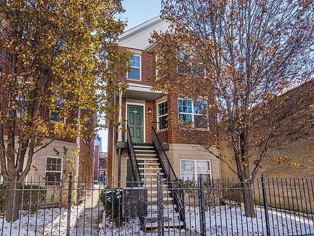 641 W Division St. #A, Chicago, IL 60610