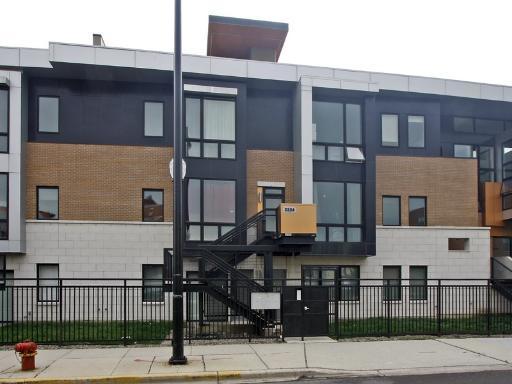 2224 W Madison St. #202, Chicago, IL 60612