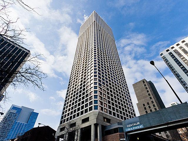 1030 N State St. #33J, Chicago, IL 60610