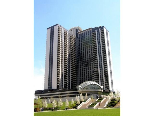 400 E Randolph St. #924, Chicago, IL 60601